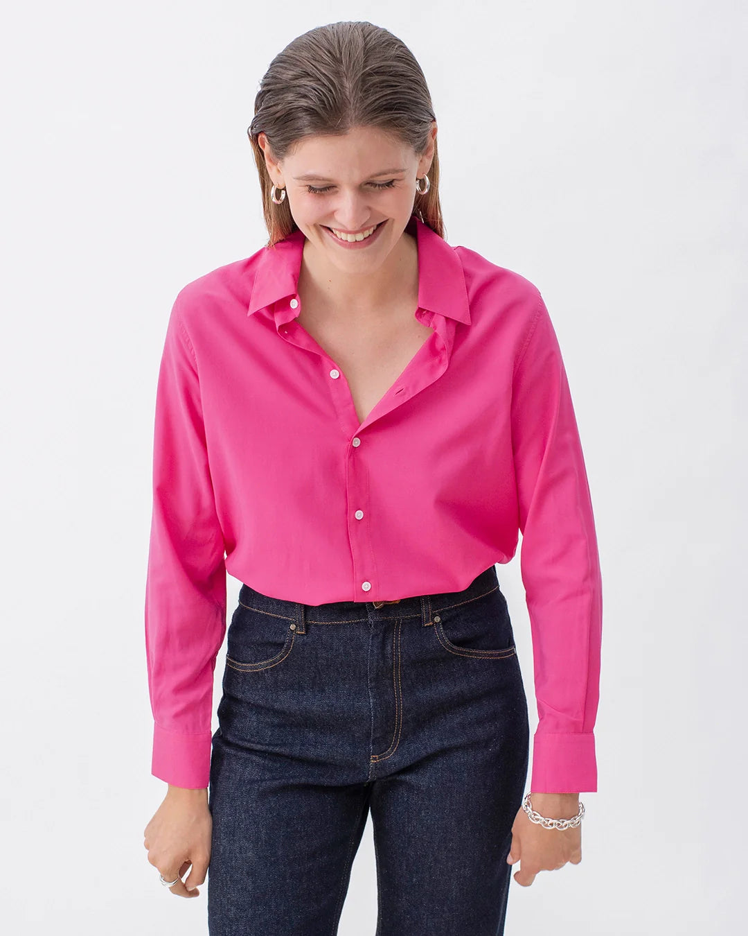 17h10-chemise-hudson-fuchsia-barbiecore-ethique-eco-reponsable-made-in-europe-working-girl-boss-1