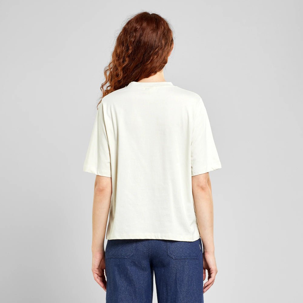 T-shirt coton biologique - Vadstena Yoga pose - blanc - fairytale